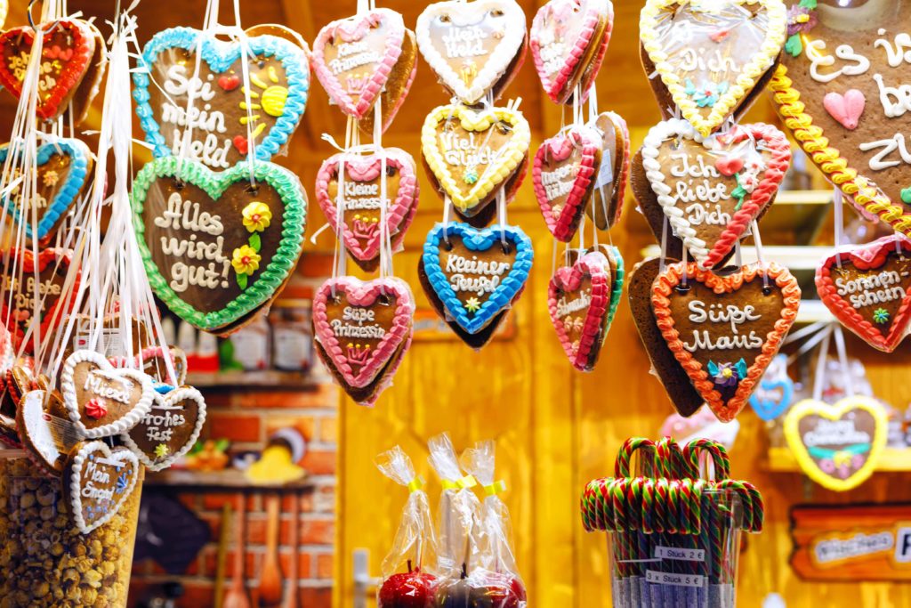 istock-1166619112-1024x683-1 Almanya Noel Pazaları Hediyeler