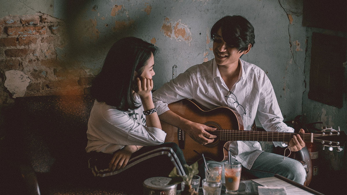 love-bombing-ne-demek1