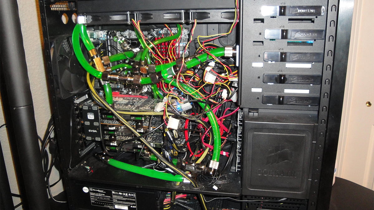 pc-kablolarini-derli-toplu-tutma-rehberi2