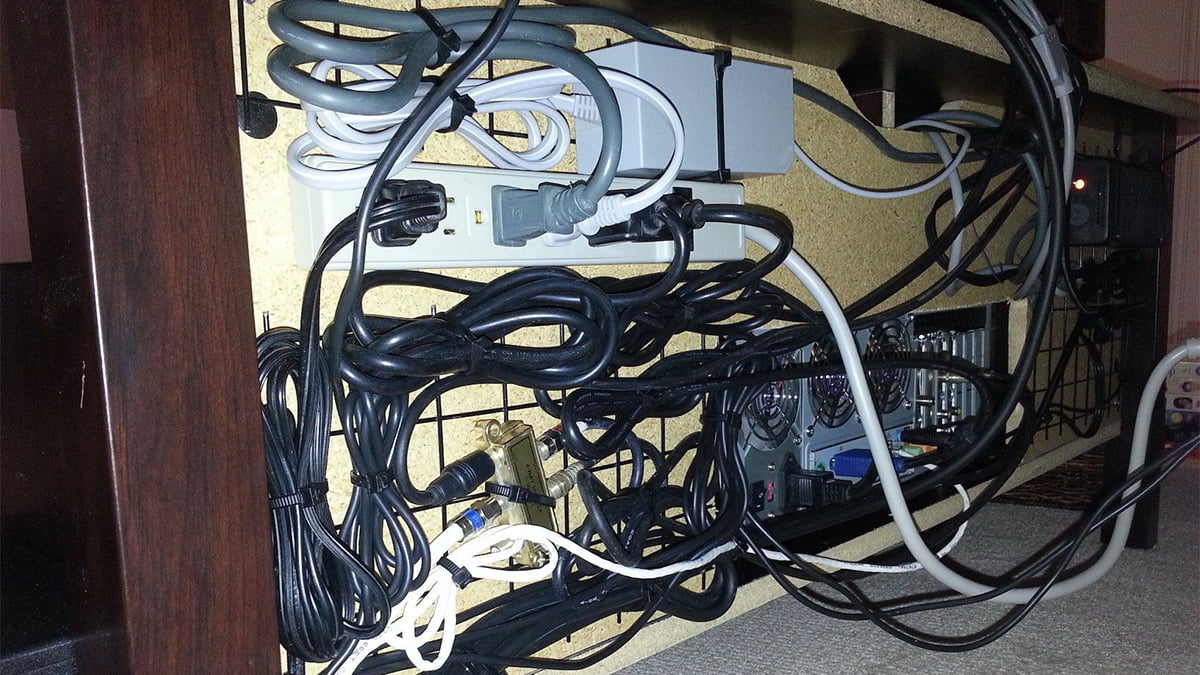 pc-kablolarini-derli-toplu-tutma-rehberi4