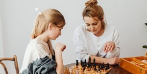 Yüzlerce Yıldır Popülerliğini Kaybetmeyen Satranç Nedir ve Nasıl Oynanır? Yüzlerce Yıldır Popülerliğini Kaybetmeyen Satranç Nedir ve Nasıl Oynanır?