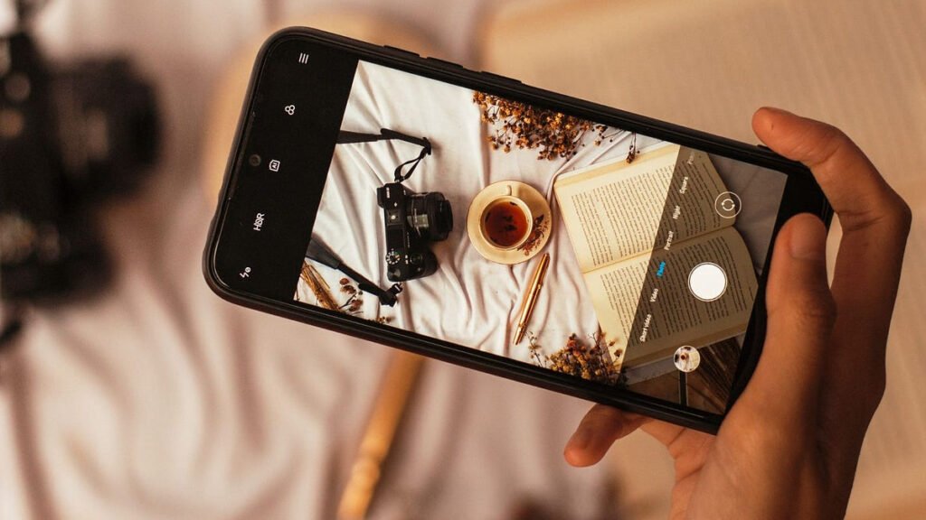 Yapay Zeka Özelliği Bulunan Telefon Modelleri Hangileri? Akilli Telefon Yapay Zeka 1024x576