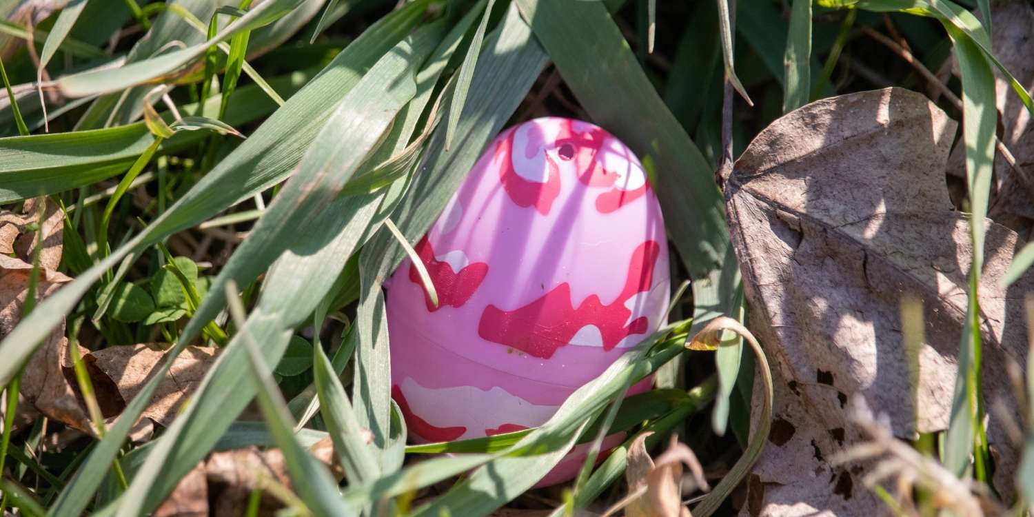 Paskalya için yumurtaları saklayın.