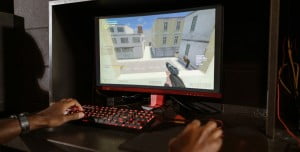 CS 1.6 Crosshair Küçültme ve Sabitleme Nasıl Yapılır? CS 1.6 Crosshair Küçültme ve Sabitleme Nasıl Yapılır?