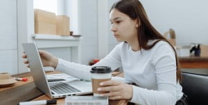 Microsoft Word Belgesini (.Docx) Google Dokümanlar ile Açma Microsoft Word Belgesini (.Docx) Google Dokümanlar ile Açma