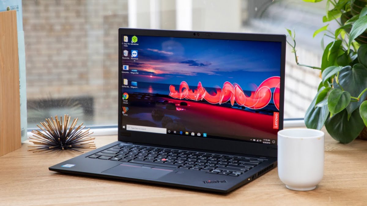 laptop-004 yeni-bir-dizustu-bilgisayar-aldiginizda-yapmaniz-gereken-10-onemli-sey