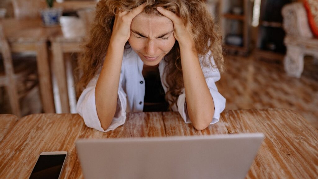 Laptop Fani Cok Ses Cikariyor 1024x576