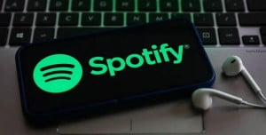 Mutlaka Takip Etmemiz Gereken 10 Spotify Çalma Listesi Mutlaka Takip Etmemiz Gereken 10 Spotify Çalma Listesi