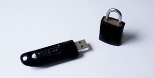 USB Belleklerde Yazma Koruma Hataları Nasıl Giderilir? USB Belleklerde Yazma Koruma Hataları Nasıl Giderilir?