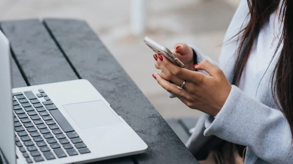 Whatsapp Baskasinin Mesajlarini Okuma 1024x576